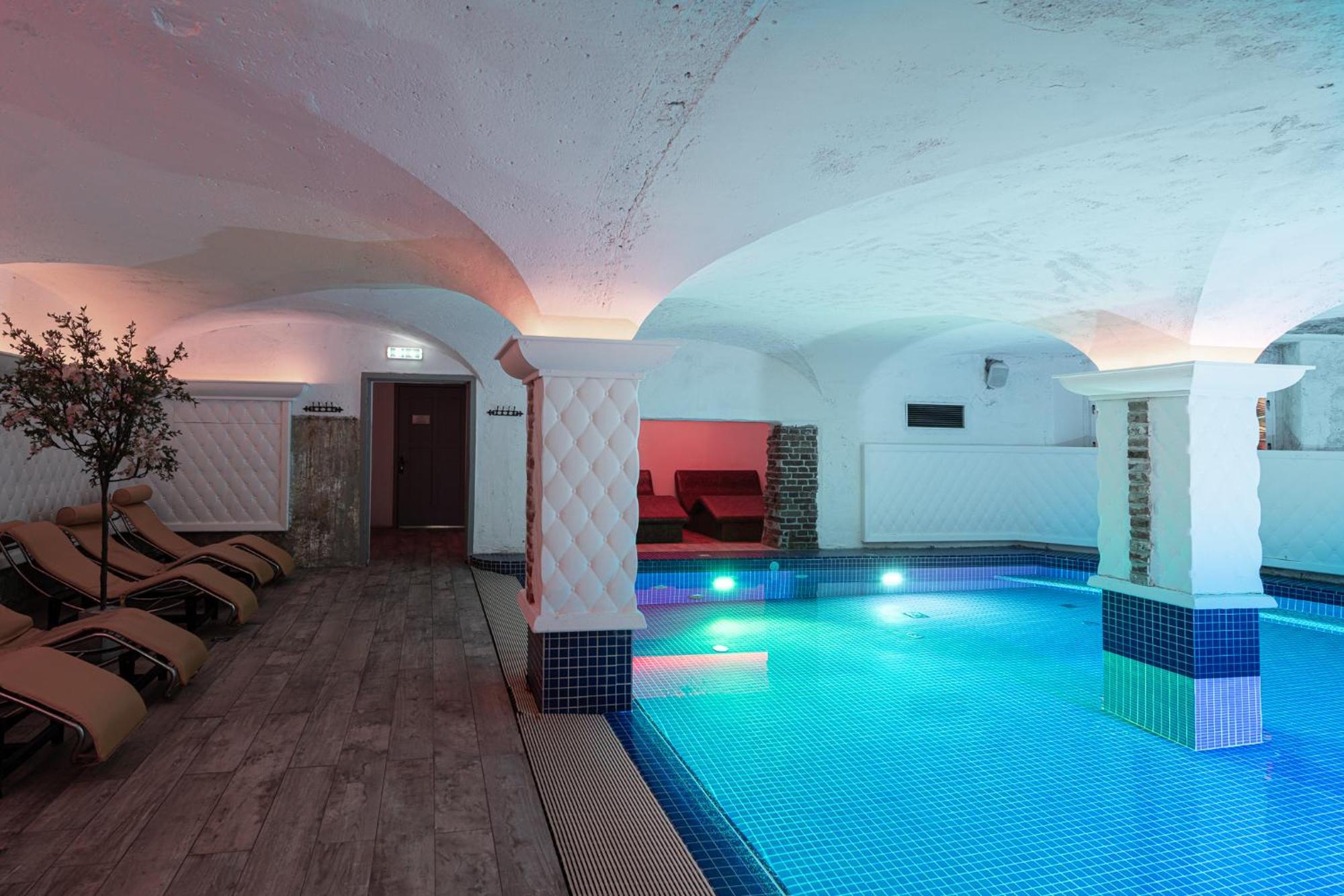 Castle Spa Wagenkuell Taagepera Extérieur photo