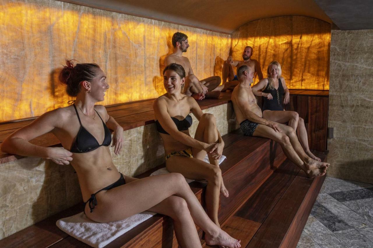 Castle Spa Wagenkuell Taagepera Extérieur photo